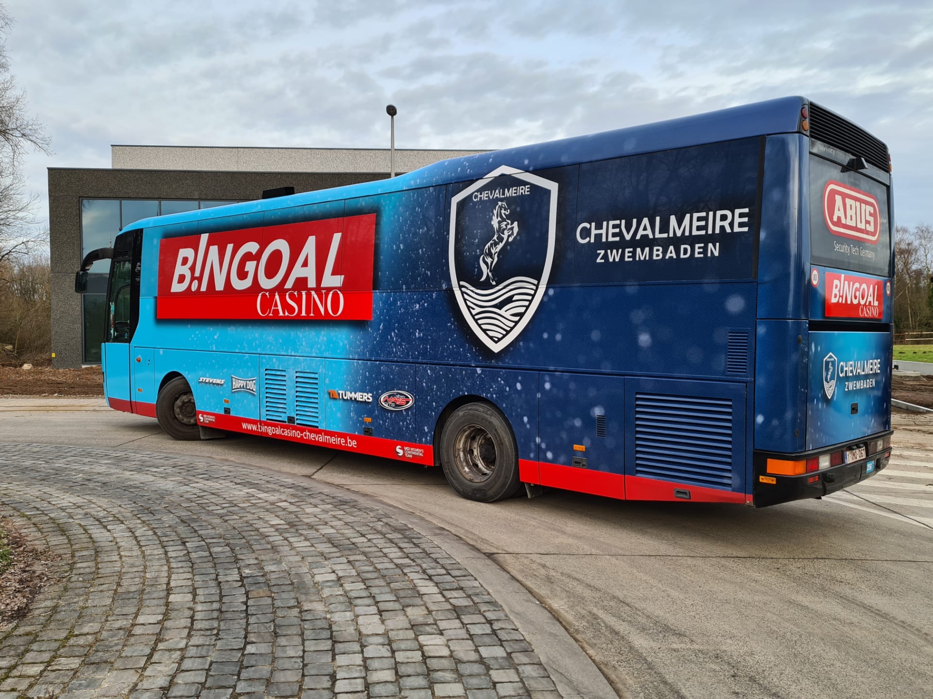 Teambus Bingoal Casino-Chevalmeire Cycling